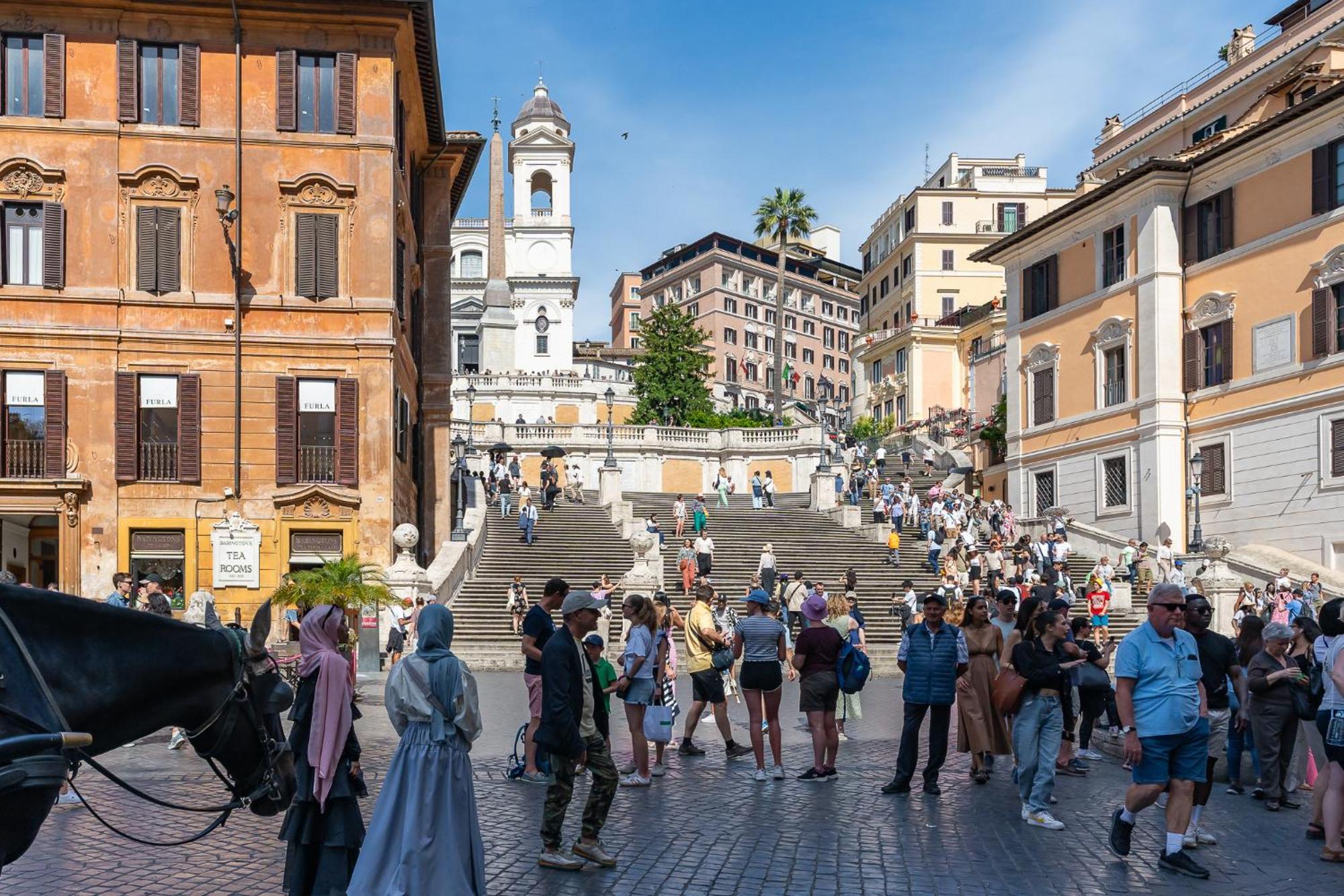 Decimo Meridio- At Spanish Steps- Gasthof Rom